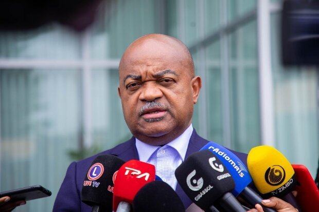 Mário Oliveira considera frutíferas as relações entre a República de Angola e a República Popular da China