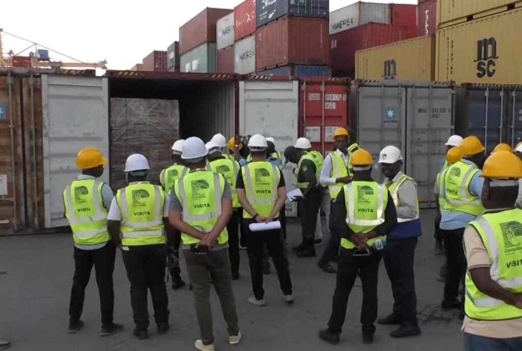 Tribunal Aduaneiro de Sofala autoriza entrega de 111 contentores de madeira à Safi Timber