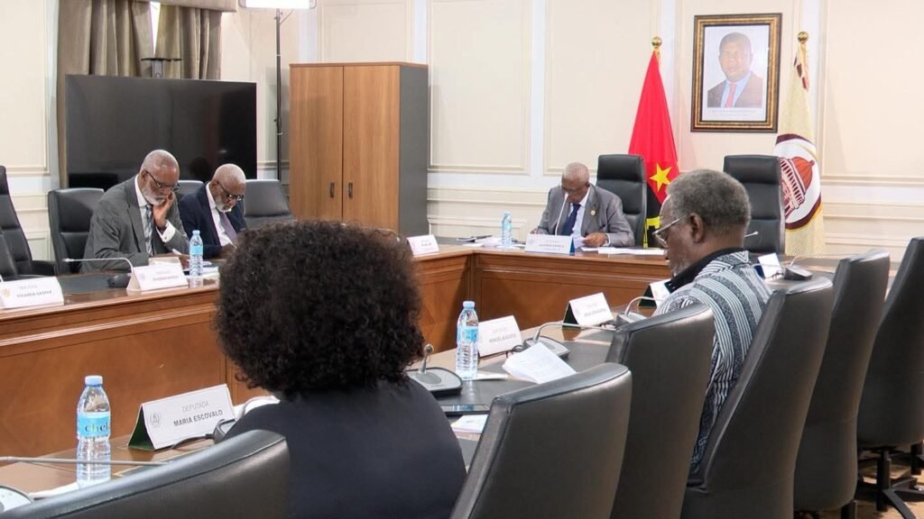 3.ª COMISSÃO APROVA PROJECTO DE RESOLUÇÃO SOBRE BIODIVERSIDADE MARINHA